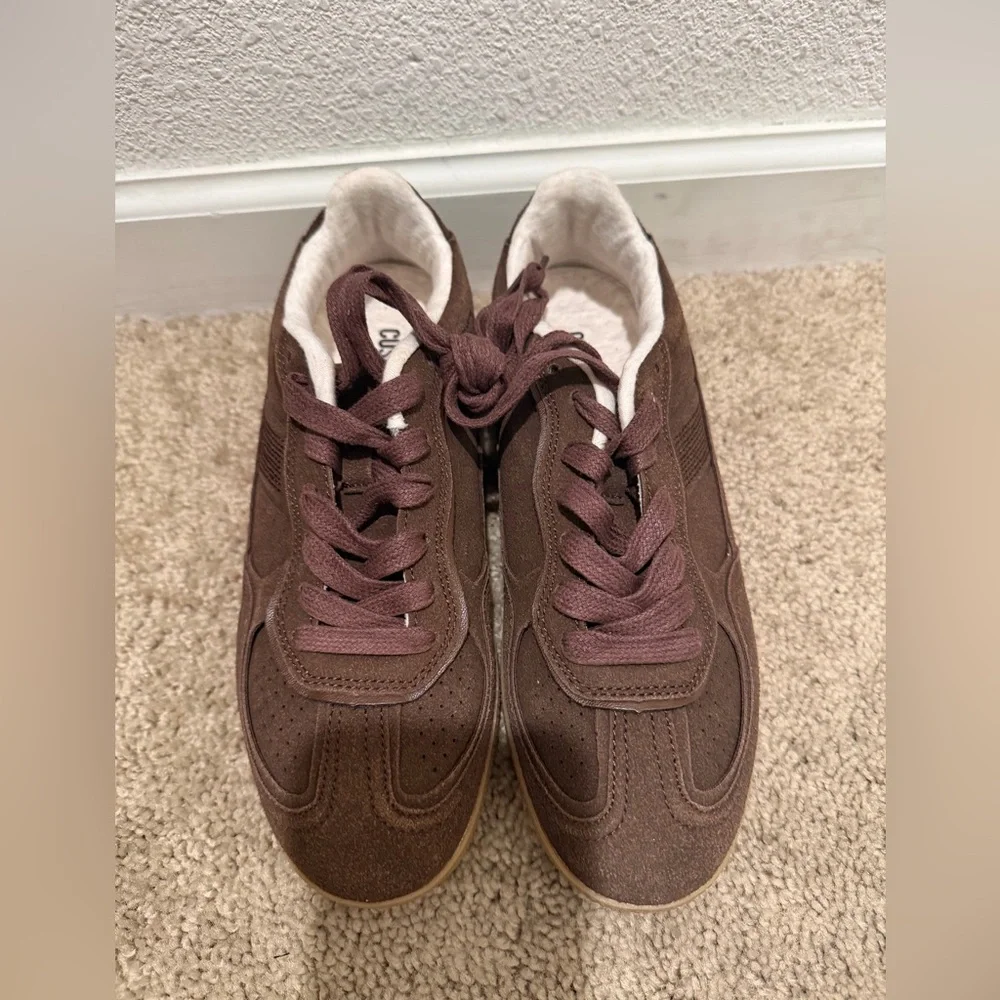 Women's Chocolate Suede Sneakers - Casual Comfort